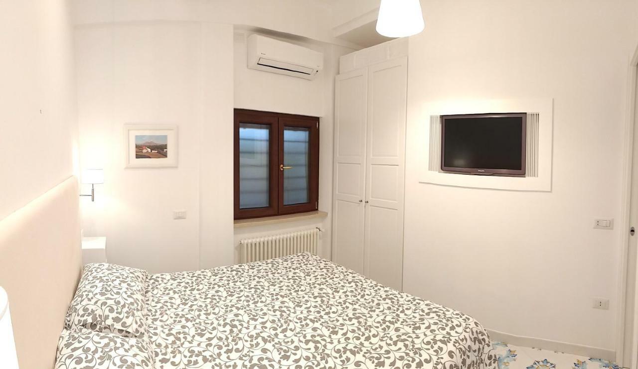 Mini Appartamento Al Chiostro Neapol Zewnętrze zdjęcie